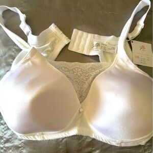ABC American Breast Care White Lace Women's Camisole Bra - 108-  NWT - Size 42A